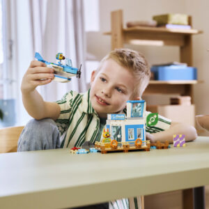 LEGO Animal Crossing Lendamiseks võta Dodo Airlines - Image 3