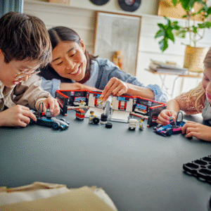 LEGO City F1 garaaž, Mercedes-AMG ja Alpine autod - Image 4