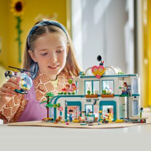 LEGO Friends Heartlake’i Linna haigla - Image 6
