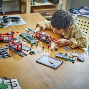LEGO City Kesklinna tramm ja jaam - Image 7