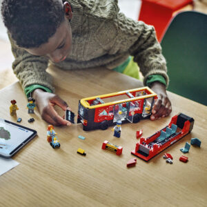 LEGO City Punane kahekordne turistibuss - Image 5