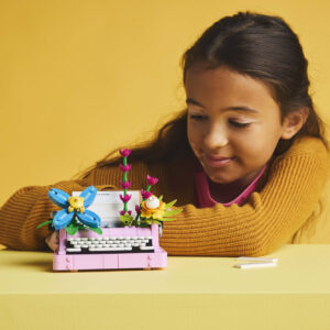LEGO Creator Kirjutusmasin lilledega - Image 2