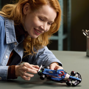 LEGO Speed Champions Visa Cash APP RB VCARB 01 F1 võidusõiduauto - Image 5