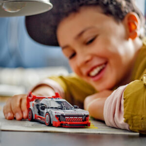 LEGO Speed ​​Champions Audi S1 e-tron quattro võidusõiduauto - Image 3