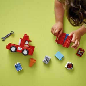 LEGO DUPLO Mack võidusõidul - Image 3