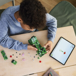 LEGO Minecraft The Creeper - Image 2