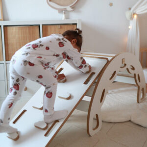 PLUSH NEST Small Rocker 4-in-1 kiikeder + ronimissein/libisemine + padi (lilla samet), valge Wooden Play - pilt 11