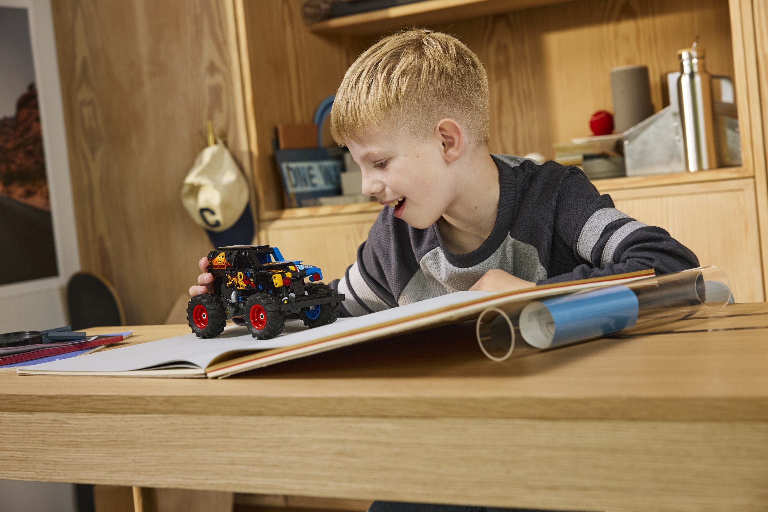 LEGO Technic Monster Jam Grave Digger tuli ja jää - Image 4